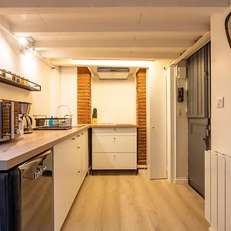 A Quiet Cocoon In The Heart Of - Welkeys